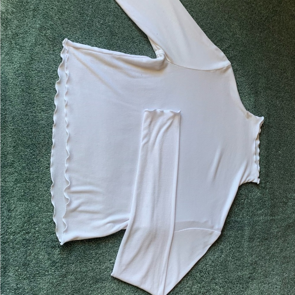 Mock turtleneck white small